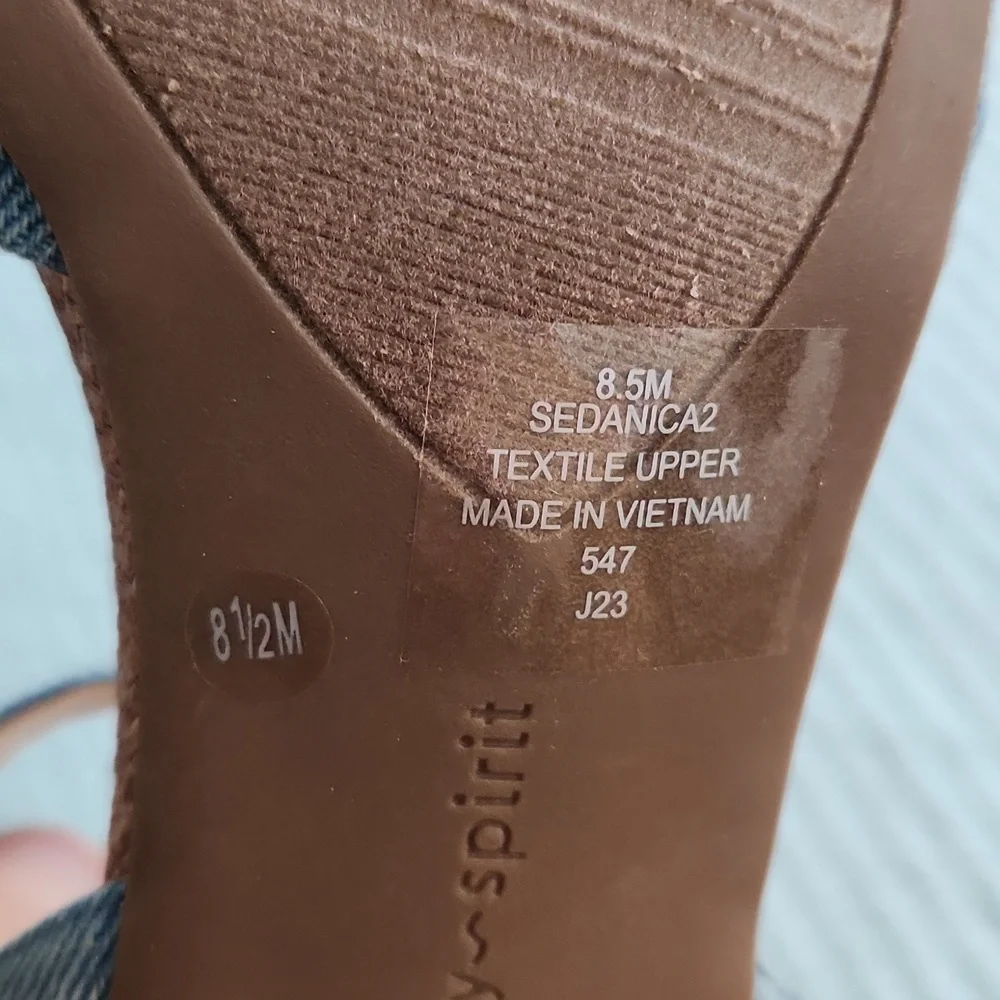 NEW Easy Spirit Denim Sandals 8.5 - Picture 8 of 8